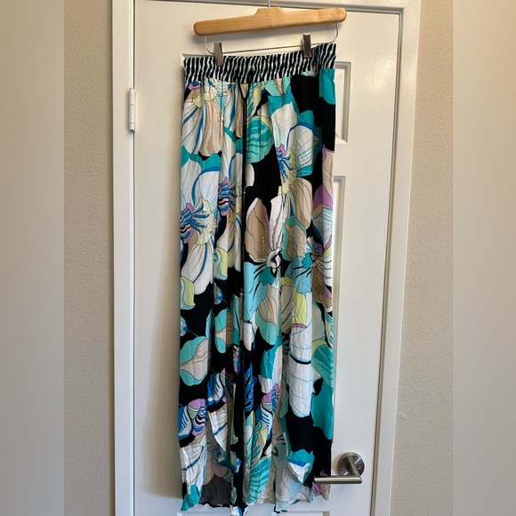 Trina Turk Sintra Flora Split-Leg Swim Cover-Up Beach Pants - Picture 3 of 9